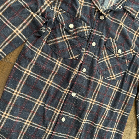 Revamped Button Down Long Sleeve - Picture 8 of 10